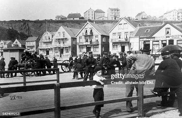 Helgoland, Ansicht: Strassenszene- 1901