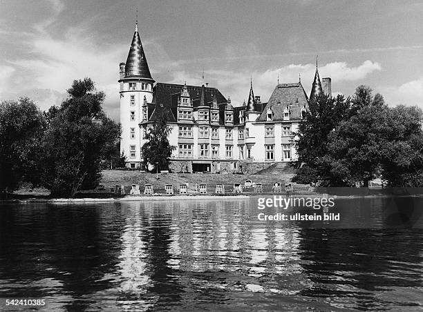 Schloss Klink an der Müritz, heute ein FDGB Erholungsheim- August 1986