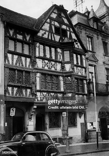 Frankreich; Elsass; Zabern: Altes Fachwerkhaus - 1940
