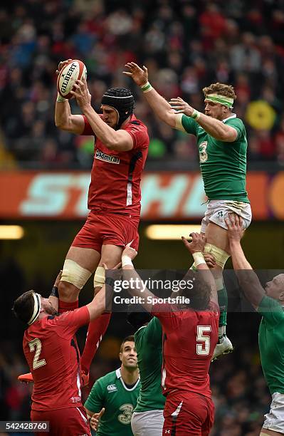 March 2015; Sam Warburton, Wales, steals an Irish line out ahead of Jamie Heaslip. RBS Six Nations Rugby Championship, Wales v Ireland, Millennium...