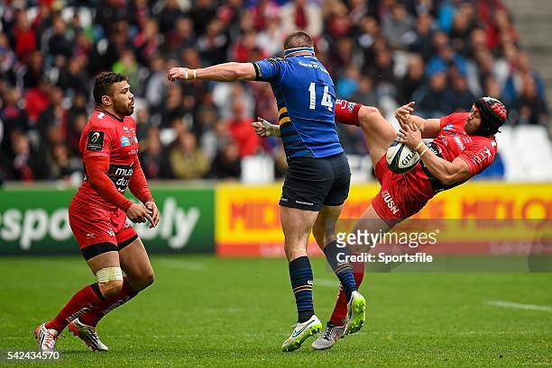 April 2015; Leigh Halfpenny, Toulon, contests a high ball with Fergus McFadden, Leinster. European Rugby Champions Cup Semi-Final, RC Toulon v...