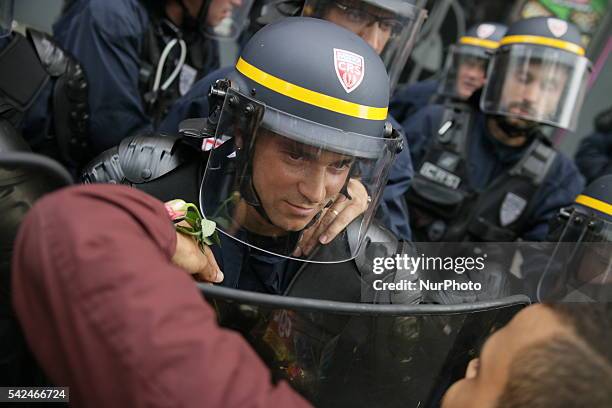 Put Put Riot Emilio La Rosa Photos and Premium High Res Pictures - Getty Images