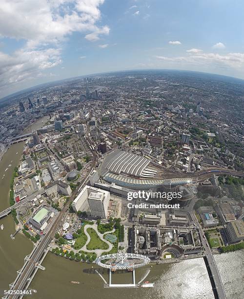 aerial view of city and river thames, london, england, uk - mattscutt imagens e fotografias de stock