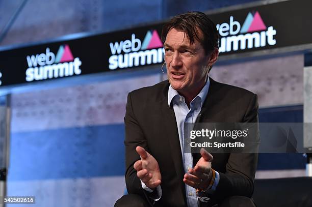 Brian Message 106 Atc Management Stock Photos, High-Res Pictures, and Images - Getty ...