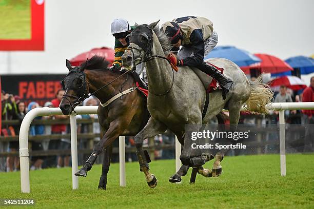 Shane Shortall 174 Golden Ticket Winner Stock Photos, High-Res Pictures, and Images ...