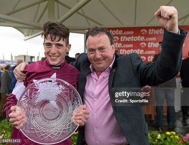 Shane Shortall Manus Plate Photos and Premium High Res Pictures - Getty Images