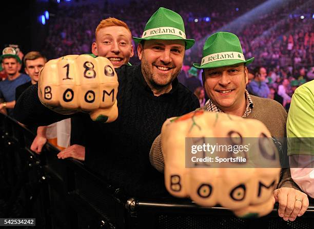 Febraury 2016; Darts fans during the Betway Premier League Darts. 3 Arena, Dublin. Picture credit: Seb Daly / SPORTSFILE