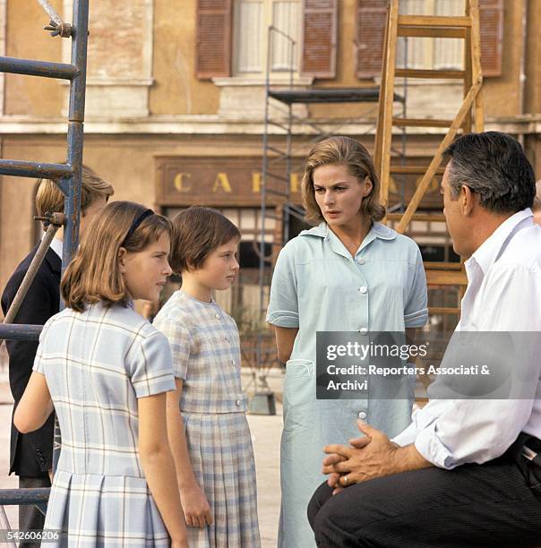 Swedish actress Ingrid Bergman with her children Isotta Ingrid, Isabella and Roberto jr Rossellini and Mexican-American actor Anthony Quinn on the...