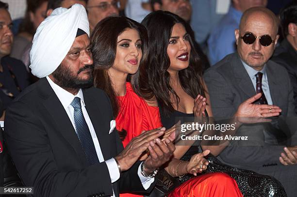 Indian actresses Shilpa Shetty and Priyanka Chopra attend the press conference for the 17th edition of IIFA Awards at the Palace Hotel on June 23,...