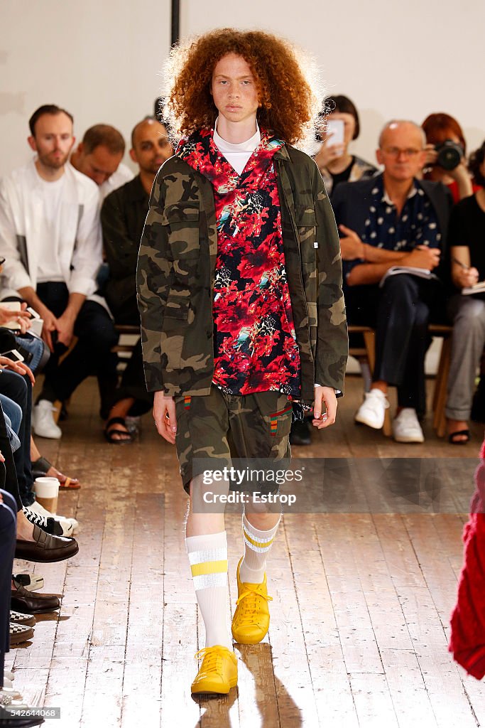 Facetasm : Runway - Paris Fashion Week - Menswear Spring/Summer 2017