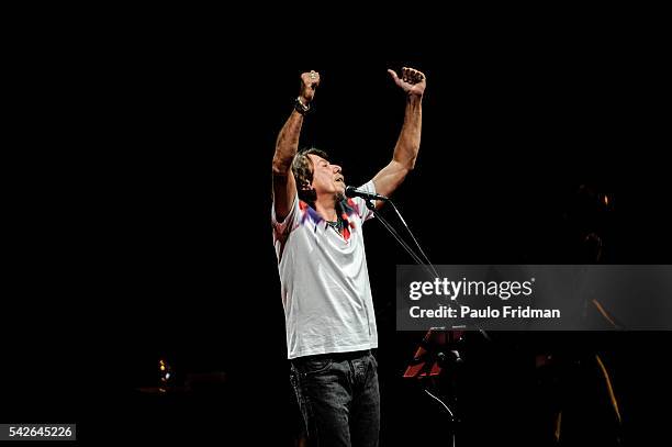 Lenine, singer and composer performs at Sesc Pinheiros, Sao Paulo, Brazil on Thursday january 9th, 2014
