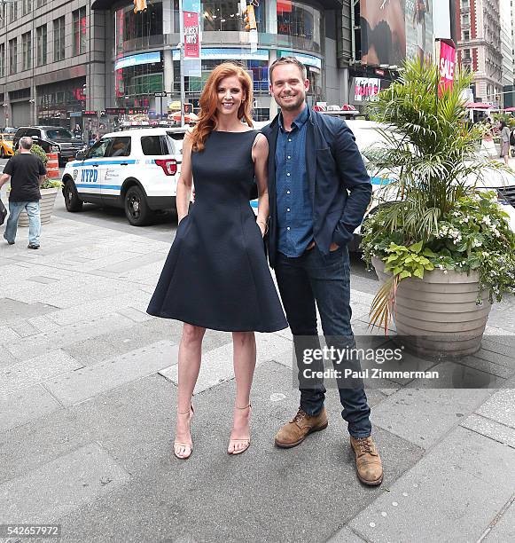 Sarah Jane Rafferty 665 Sarah Rafferty 2016 Stock Photos, High-Res Pictures, and Images ...