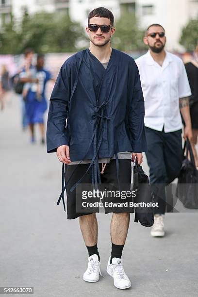 1,074 Street Style Paris Fashion Week Menswear Spring Summer 2016 Day Two  Stock Photos, High-Res Pictures, and Images - Getty Images