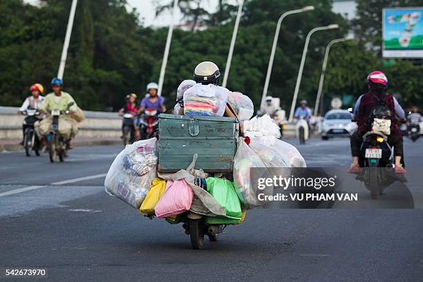 Motorcycle Overloading 395 Heavy Load On Back Stock Photos, High-Res Pictures, and Images ...