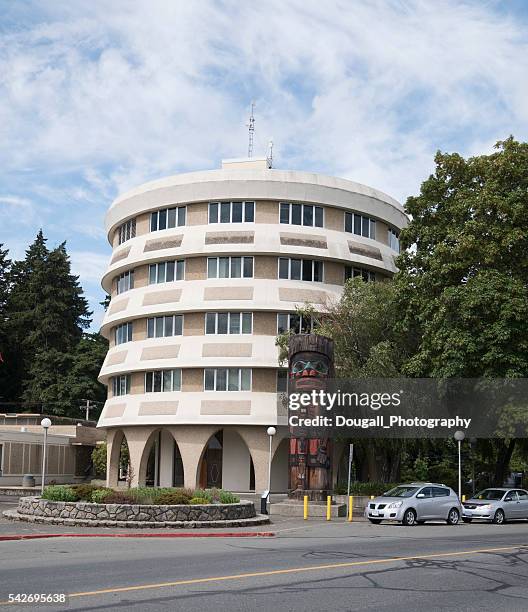 provincial court of british columbia building in diuncan, vancouver island - duncan bc stock pictures, royalty-free photos & images