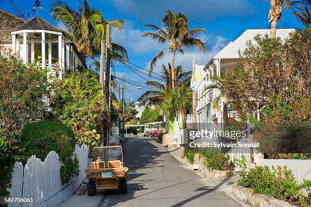bahamas, harbour island, street in dunmore town - briland stock pictures, royalty-free photos & images