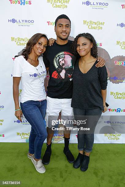 Actress Holly Robinson Peete, Rodney Peete Jr. And Ryan Peete attend the HollyRod Foundation's "My Brother Charlie goes to the Aquarium" Presented by...