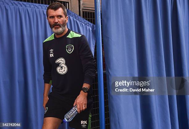 Paris , France - 24 June 2016; Republic of Ireland assistant manager Roy Keane arriving for a press conference in Versailles, Paris, France.