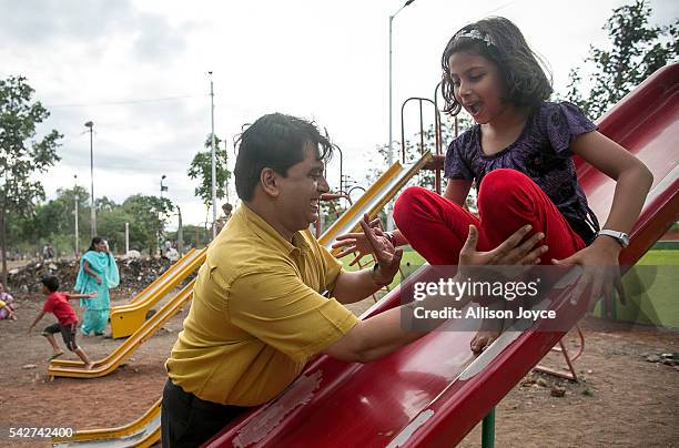 Angel Rakh Ganesh Rakh Photos and Premium High Res Pictures - Getty Images