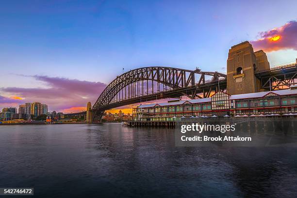 sydney skyline at dawn. - sydney dawn stock pictures, royalty-free photos & images