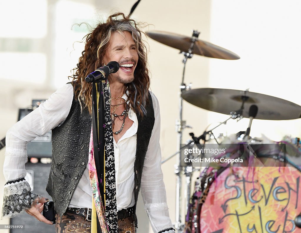 Steven Tyler Performs On NBC's "Today"