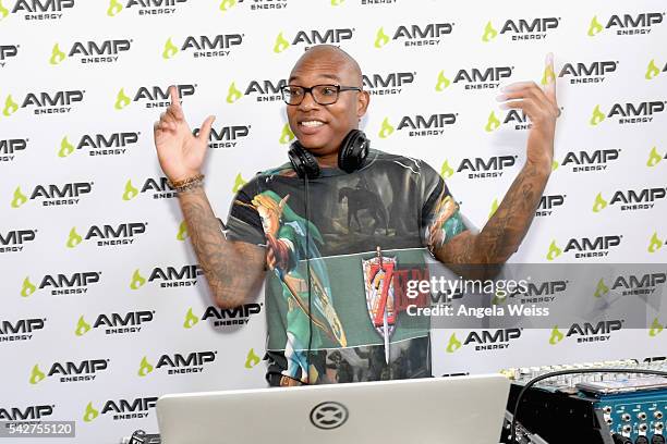Spiedyy Rapper Dj Speedy Photos and Premium High Res Pictures - Getty Images