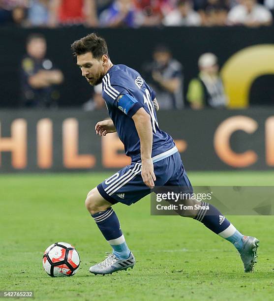 Lionel Messi of Argentina dribbles during Semifinal match between Argentina and US at NRG Stadium as part of Copa America Centenario US 2016 on June...