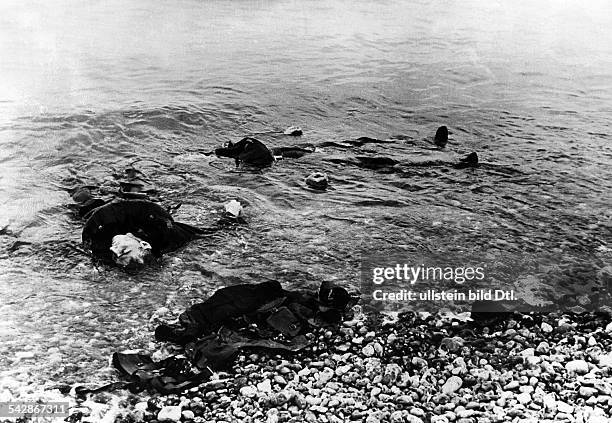 France: Dieppe Raid, dead bodies of Allies, August 1942