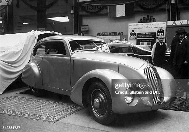 Germany: International Motor Show 1933, two-seater, streamlined shape 7 liter Mercedes-Benz engine, body by Erdmann & Rossi- 1933