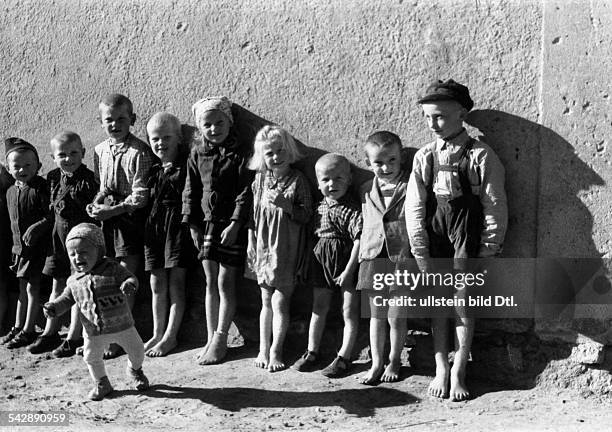 Polen, Masuria, Gizycko : Children. 1958