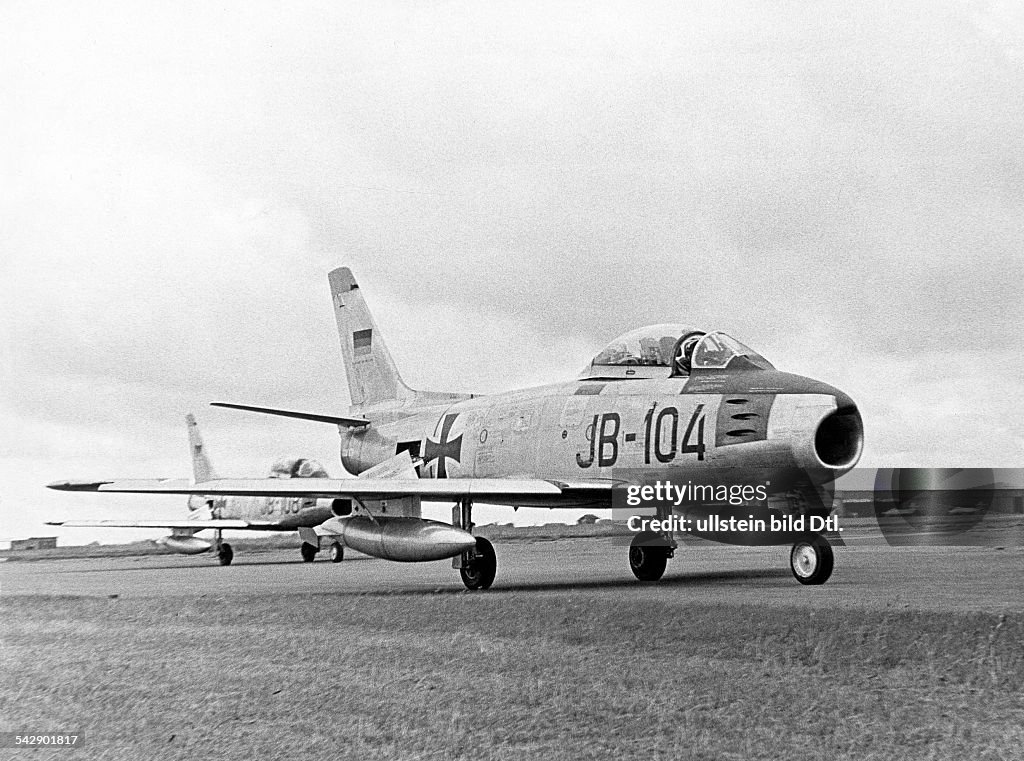 Germany, military, Bundeswehr, air force:Fighter plane F-86 Sabre (Canadair MK-6) at a flight dayin Westerland/Sylt.August 1959