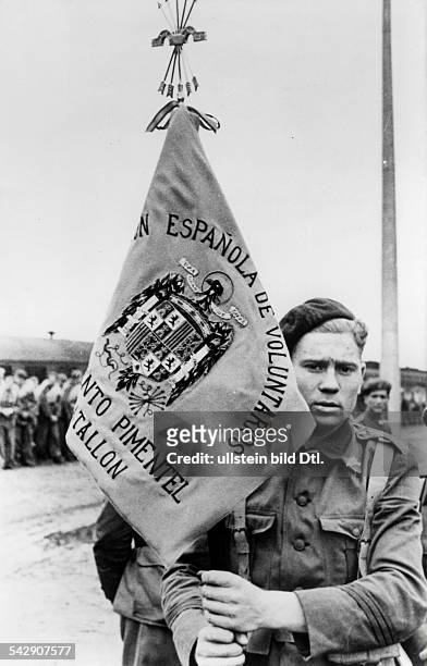 Fahne der spanischen Freiwilligen- 1942