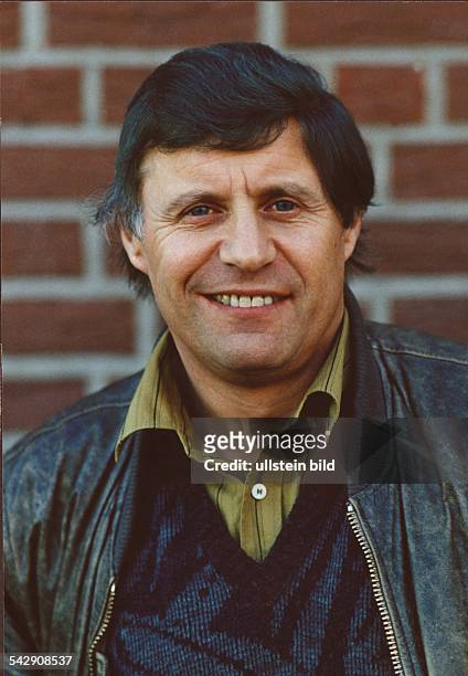 Der ehemalige Fußballstürmer des Hamburger SV Charly Dörfel. Aufgenommen Oktober 1989.