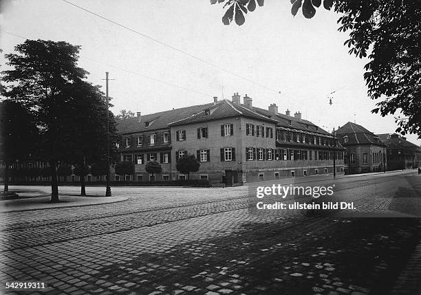 Die Hohe Karlsschule in Stuttgart, ehemals Militär-AkademieAussenansicht 1932