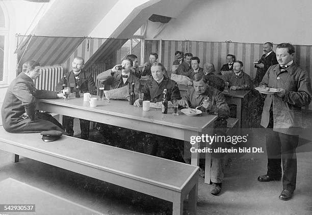 German Empire Kingdom Prussia; Berlin - Kreuzberg: The store Kaufhaus R.M. Maassen:Employed men during the lunch brake in the cantinee - about 1913-...