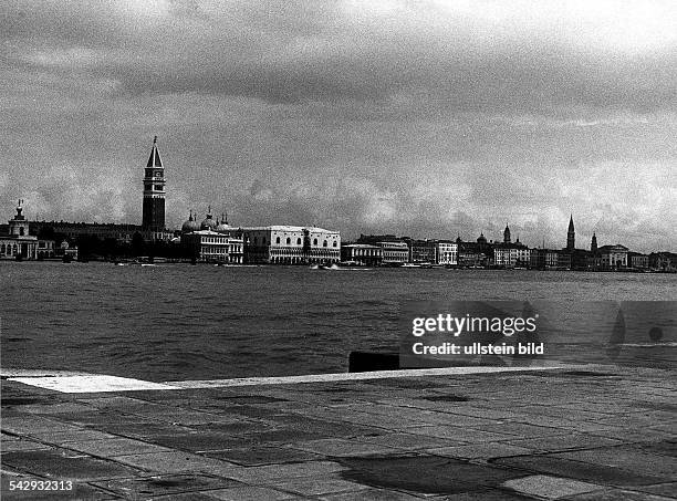 Italien, Venedig: Ansicht mit Campanile und Dogenpalast- 1980er JahreFoto: Efraim Habermann