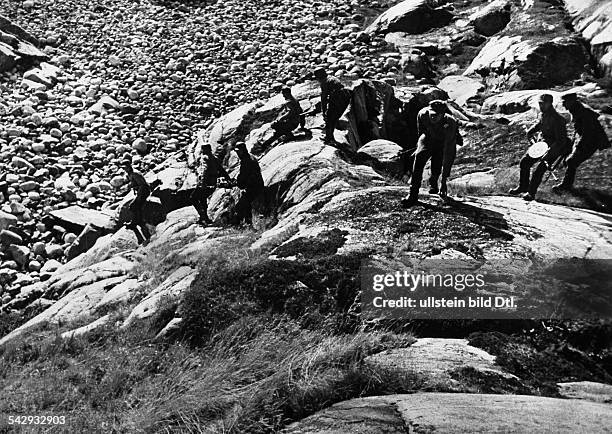 Finnland / Finnlandfront: Finnische Soldaten im äussersten Norden im Küstengebiet der Barentssee östlich Petsamo.September 1941