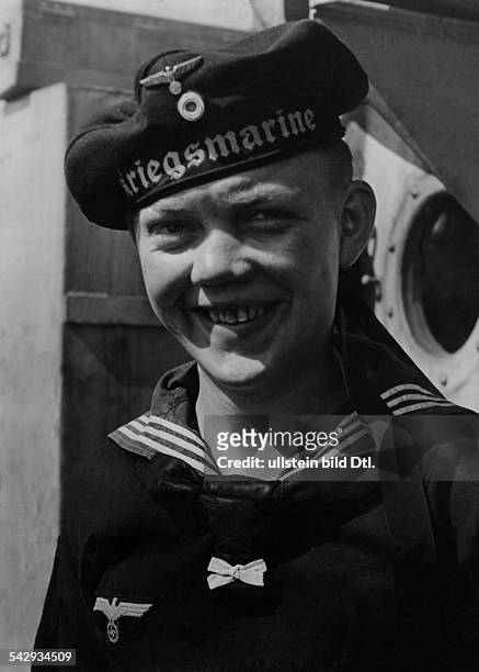 Deutsche Kriegsmarine, Junger Heizer eines U-Bootes- erschienen in Koralle 23/1943
