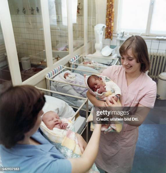 Hochsimulierte Babypuppe – Weich & Anatomisch Korrekt Für Hebammen-Ausbildung