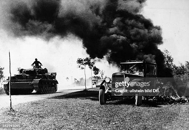 Zweiter Weltkrieg, Russlandfeldzug 1941 - Ostfront'Unternehmen Barbarossa'Deutscher Angriff auf die Sowjetunion ab - deutscher Vormarsch in der...