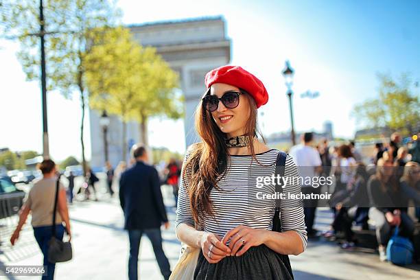 young tourist woman enjoying paris - bereit stock pictures, royalty-free photos & images