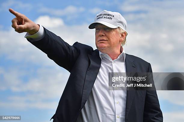 Presumptive Republican nominee for US president Donald Trump visits Trump International Golf Links on June 25, 2016 in Aberdeen, Scotland. The US...