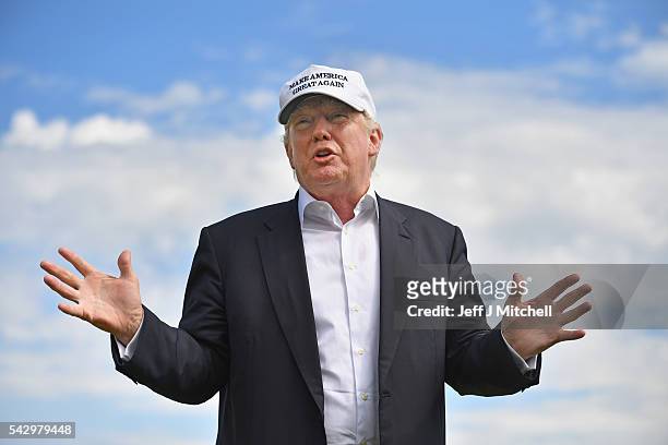 Presumptive Republican nominee for US president Donald Trump visits Trump International Golf Links on June 25, 2016 in Aberdeen, Scotland. The US...