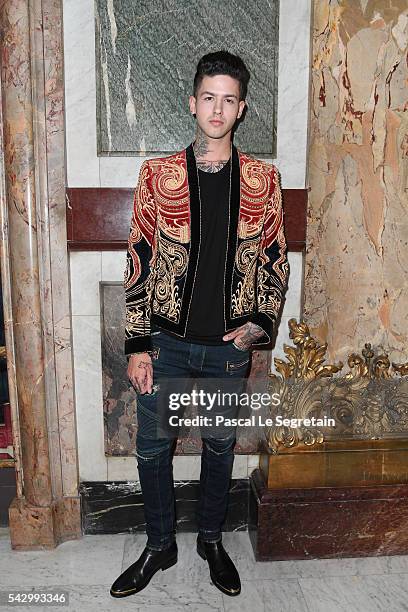 Travis Mills attends the Balmain Menswear Spring/Summer 2017 show as part of Paris Fashion Week on June 25, 2016 in Paris, France.