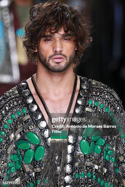 Marlon Teixeira walks the runway during the Balmain Menswear Spring/Summer 2017 show as part of Paris Fashion Week on June 25, 2016 in Paris, France.