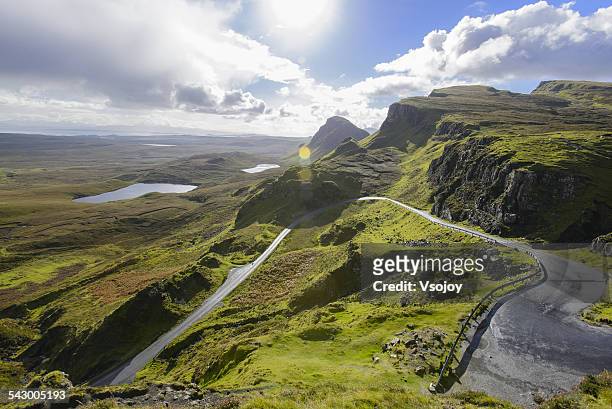 curved road and natural landscape quiraing - edinburgh scotland stockfoto's en -beelden