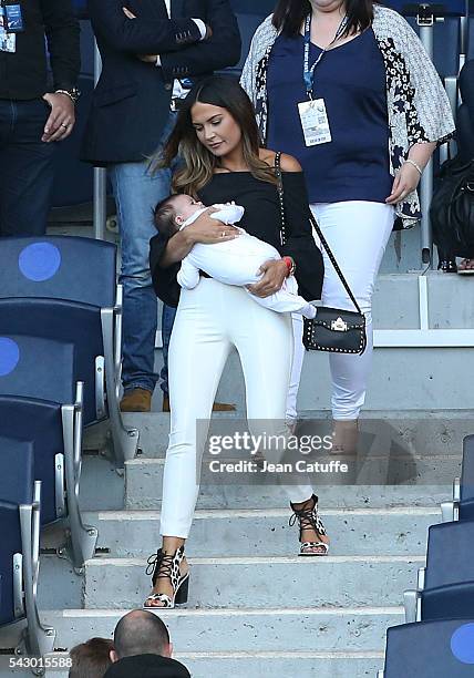 Nava Rys 141 Emma Rhys Jones Photos & High Res Pictures - Getty Images