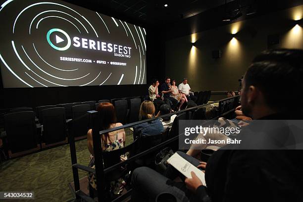 Aaron Yoo Photos Photos and Premium High Res Pictures - Getty Images