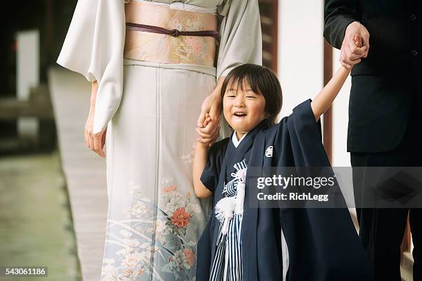 japanese shichigosan ceremony - shichi go san stock pictures, royalty-free photos & images