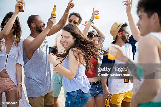 fun at the beach - cold drink beach stock pictures, royalty-free photos & images